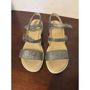 Johnston & Murphy Clara Silver Strap Sandals Summer Sparkle Buckle Size 8